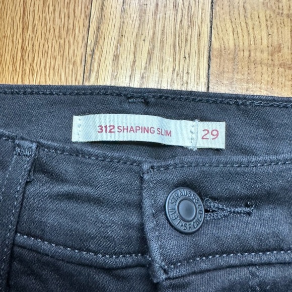 Levi’s 312 Shaping Slim - Size 29 - Picture 2 of 6